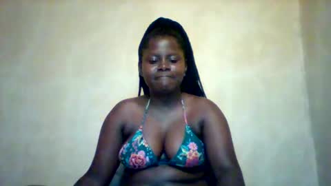 loviett online show from May 19, 3:51 pm