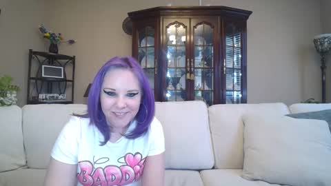 Snapshot of lovleybutwild chatting on March 29, 9:59 pm lovleybutwild online show from March 29, 9:59 pm