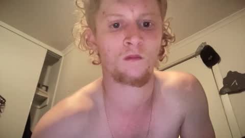 Snapshot of lowkey42011 chatting on November 3, 4:52 pm lowkey42011 online show from November 3, 4:52 pm