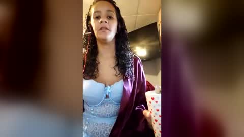 lowkey_latina online show from June 16, 12:52 pm