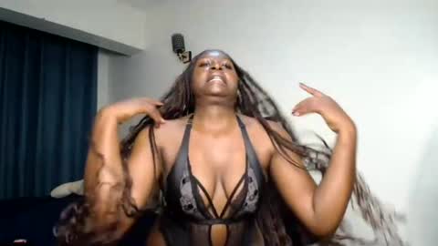 loyalcutie online show from July 17, 5:03 am