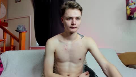 Snapshot of loyasteve chatting on December 28, 9:09 am VECTORSTEVEPVT IS OPEN online show from December 28, 9:09 am