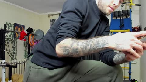 Snapshot of loyasteve chatting on January 4, 11:00 am VECTORSTEVEPVT IS OPEN online show from January 4, 11:00 am