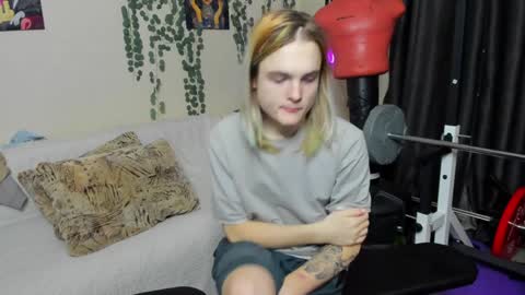 Snapshot of loyasteve chatting on January 17, 11:18 pm VECTORSTEVEPVT IS OPEN online show from January 17, 11:18 pm