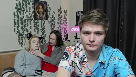 Snapshot of loyasteve chatting on February 12, 10:24 am VECTORSTEVEPVT IS OPEN online show from February 12, 10:24 am