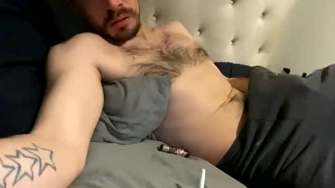 lroyy1791457985 online show from May 3, 7:42 pm