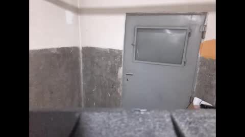 Snapshot of lshot_d chatting on October 21, 11:05 pm Lshot D online show from October 21, 11:05 pm