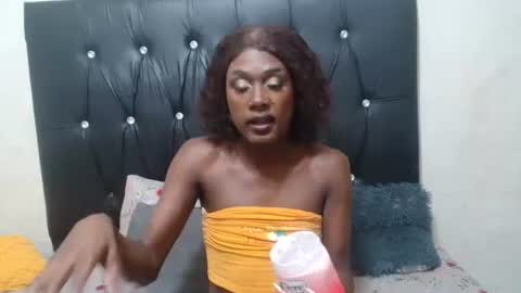 Snapshot of lsnnickykhanyile chatting on November 5, 11:27 pm lsnnickykhanyile online show from November 5, 11:27 pm