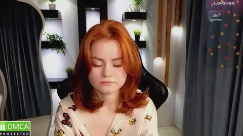 Snapshot of lu_muon chatting on November 27, 1:18 am lu_muon online show from November 27, 1:18 am