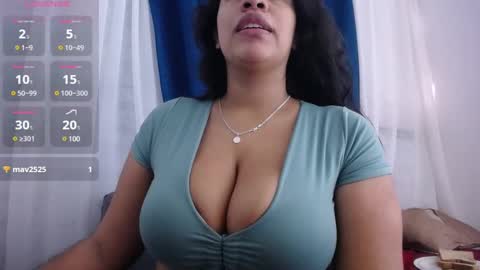 Lucia online show from January 26, 1:58 pm