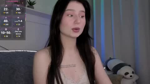 Lua online show from April 28, 5:07 pm