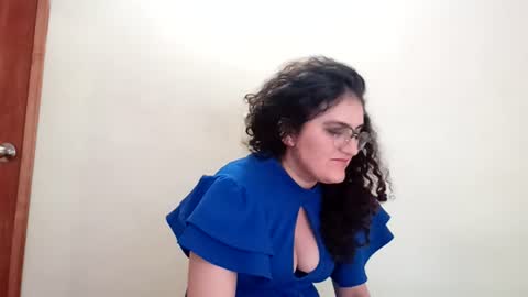 luana363 online show from July 22, 8:44 pm