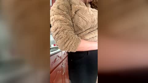 Snapshot of luana_winner chatting on December 14, 8:02 pm luana_winner online show from December 14, 8:02 pm