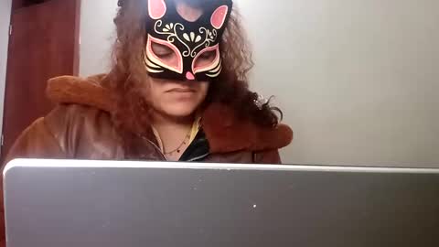 Snapshot of luanapowerful chatting on February 3, 5:51 am luanapowerful online show from February 3, 5:51 am