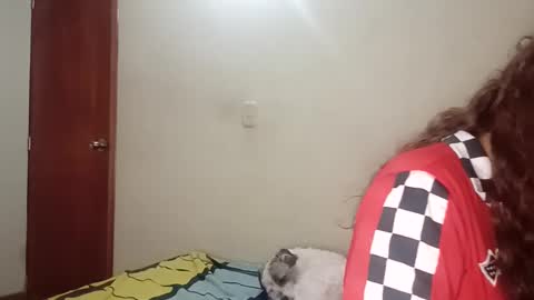 Snapshot of luanapowerful chatting on February 6, 12:00 am luanapowerful online show from February 6, 12:00 am