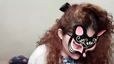 Snapshot of luanapowerful chatting on February 18, 6:48 am luanapowerful online show from February 18, 6:48 am