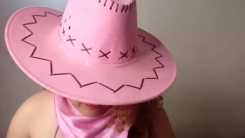 Snapshot of luanapowerful chatting on September 18, 12:51 pm luanapowerful online show from September 18, 12:51 pm