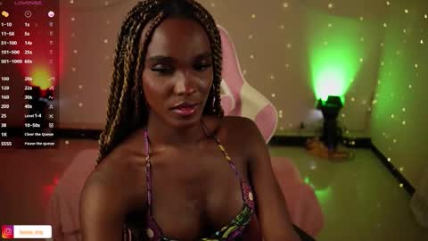 Snapshot of luanarisque chatting on September 28, 5:24 am IG luana orq online show from September 28, 5:24 am