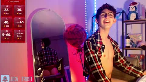 Snapshot of luca_frost chatting on December 14, 11:59 am Luca online show from December 14, 11:59 am