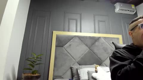 Snapshot of luca_morettii chatting on November 21, 12:15 pm luca_morettii online show from November 21, 12:15 pm