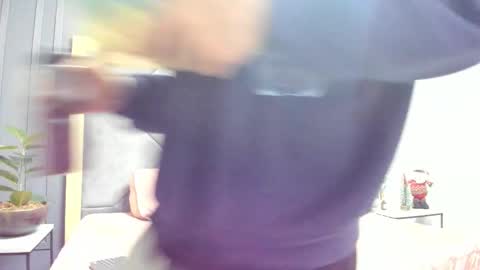 Snapshot of luca_morettii chatting on December 3, 12:14 pm luca_morettii online show from December 3, 12:14 pm