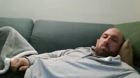 Luca online show from February 25, 8:07 pm