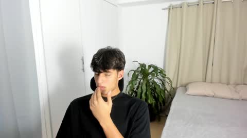 Snapshot of lucacosta19 chatting on May 1, 8:02 pm lucacosta19 online show from May 1, 8:02 pm