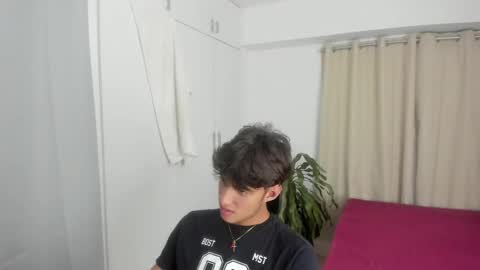 Snapshot of lucacosta19 chatting on May 15, 1:12 am lucacosta19 online show from May 15, 1:12 am