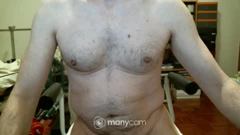 Snapshot of lucagaybo chatting on December 21, 1:04 am Lucagaybo online show from December 21, 1:04 am