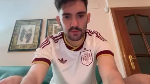 Snapshot of lucakolpe chatting on July 7, 5:50 pm lucakolpe online show from July 7, 5:50 pm