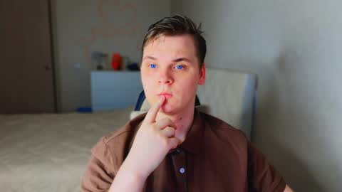 Lucas Gill online show from February 11, 8:08 am