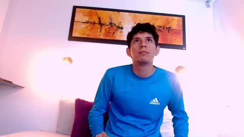 lucas_dream online show from June 1, 11:45 am