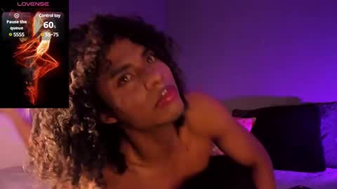   online show from December 17, 7:48 pm