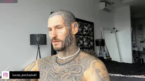 Snapshot of lucasexclusive chatting on December 26, 5:26 am lucasexclusive online show from December 26, 5:26 am