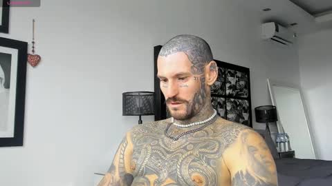 Snapshot of lucasexclusive chatting on December 30, 4:31 am lucasexclusive online show from December 30, 4:31 am