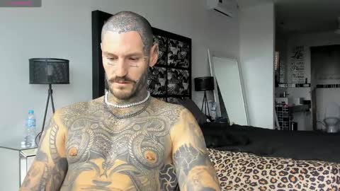 Snapshot of lucasexclusive chatting on January 2, 5:14 am lucasexclusive online show from January 2, 5:14 am