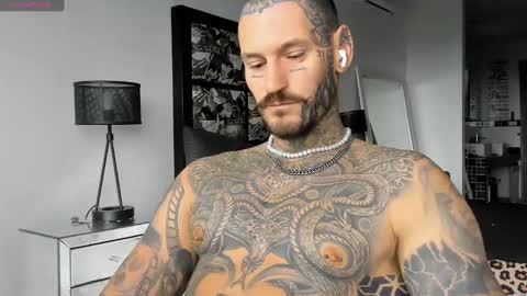 Snapshot of lucasexclusive chatting on January 5, 3:53 am lucasexclusive online show from January 5, 3:53 am