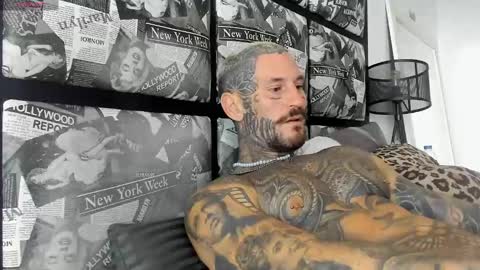 Snapshot of lucasexclusive chatting on January 29, 5:51 am lucasexclusive online show from January 29, 5:51 am