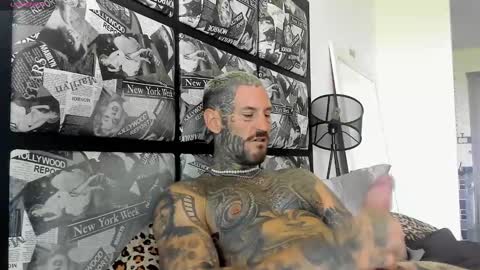 Snapshot of lucasexclusive chatting on February 8, 8:31 am lucasexclusive online show from February 8, 8:31 am