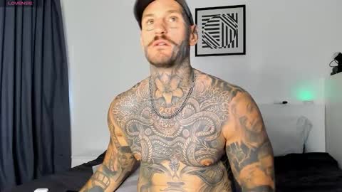 Snapshot of lucasexclusive chatting on November 4, 6:56 am lucasexclusive online show from November 4, 6:56 am