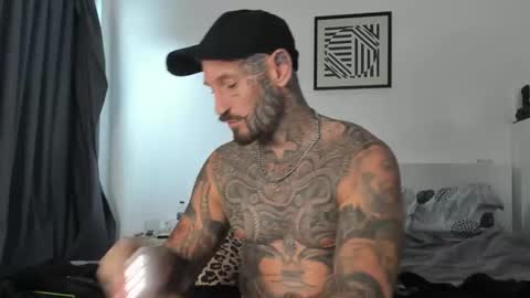 Snapshot of lucasexclusive chatting on February 2, 7:18 am lucasexclusive online show from February 2, 7:18 am