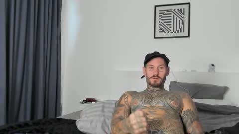 Snapshot of lucasexclusive chatting on March 8, 6:06 am lucasexclusive online show from March 8, 6:06 am