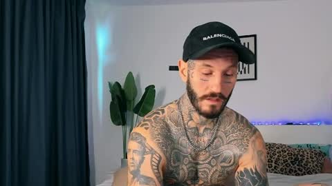 lucasexclusive online show from May 7, 5:13 am