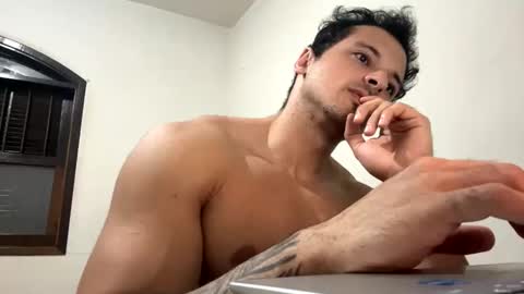 Snapshot of lucasfit24 chatting on February 18, 11:22 am lucasfit24 online show from February 18, 11:22 am