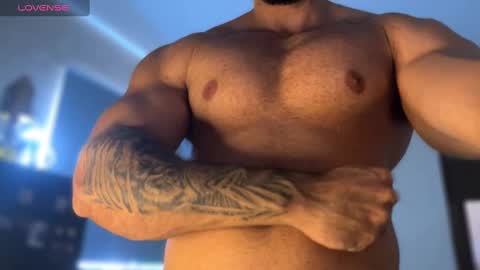 Snapshot of lucasfit24 chatting on November 6, 2:07 pm lucasfit24 online show from November 6, 2:07 pm