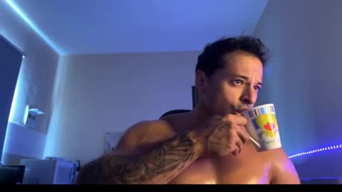 Snapshot of lucasfit24 chatting on February 4, 2:56 pm lucasfit24 online show from February 4, 2:56 pm