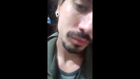 Snapshot of lucaslira__ chatting on May 13, 3:26 am Lucas online show from May 13, 3:26 am