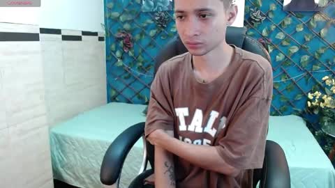 LucassSmith11 online show from May 18, 7:41 pm