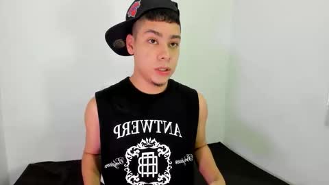 LUCAS TORREZ online show from March 17, 7:39 pm