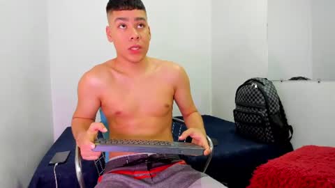 LUCAS TORREZ online show from June 27, 7:41 pm